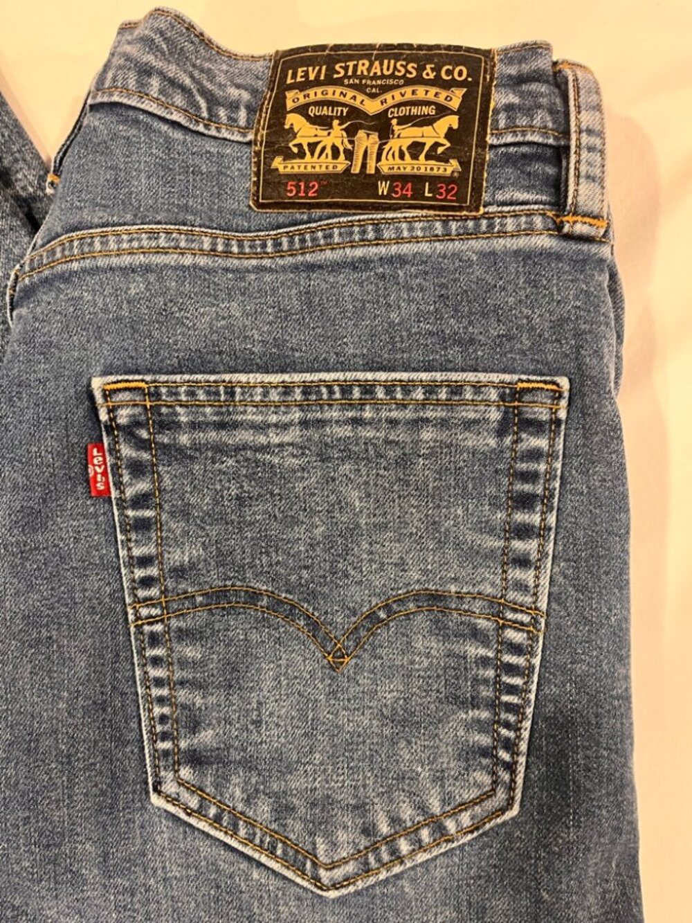 Men’s Levi’s 512 Slim Taper Jeans (Tagged W34 L32 - Measures 32x31)